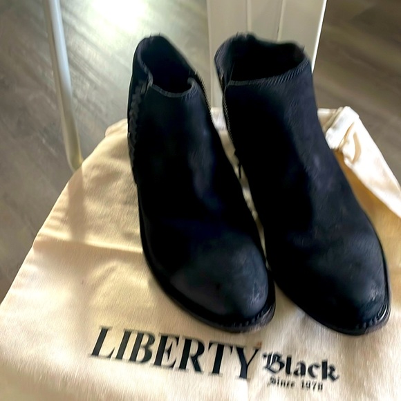 LIBERTY Black Shoes - Womens Liberty black booties Black 8.5🖤